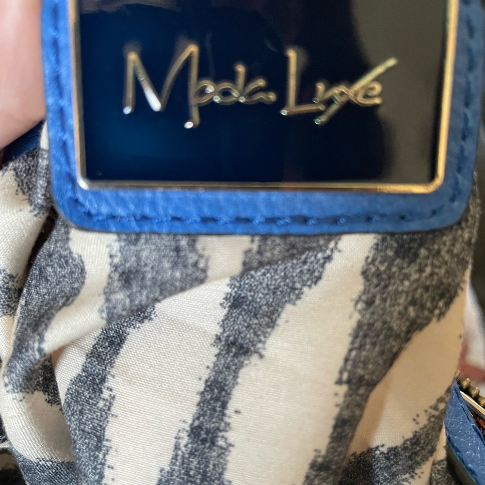 Moda Luxe Purse - Picture 6 of 7